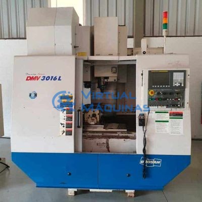 Centro De Usinagem Com Quarto Eixo Doosan Dmv3016l Ano 2007 Virtual Máquinas Operatrizes CNC e Convencionais, novas e usadas. Centro de Usinagem, Fresadora CNC, Torno CNC e Equipamentos.