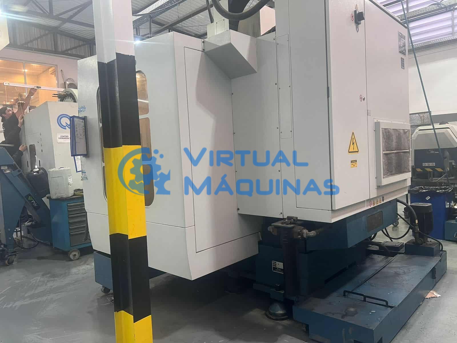 Centro De Usinagem Marca Romi Modelo D600 Com Quarto Eixo