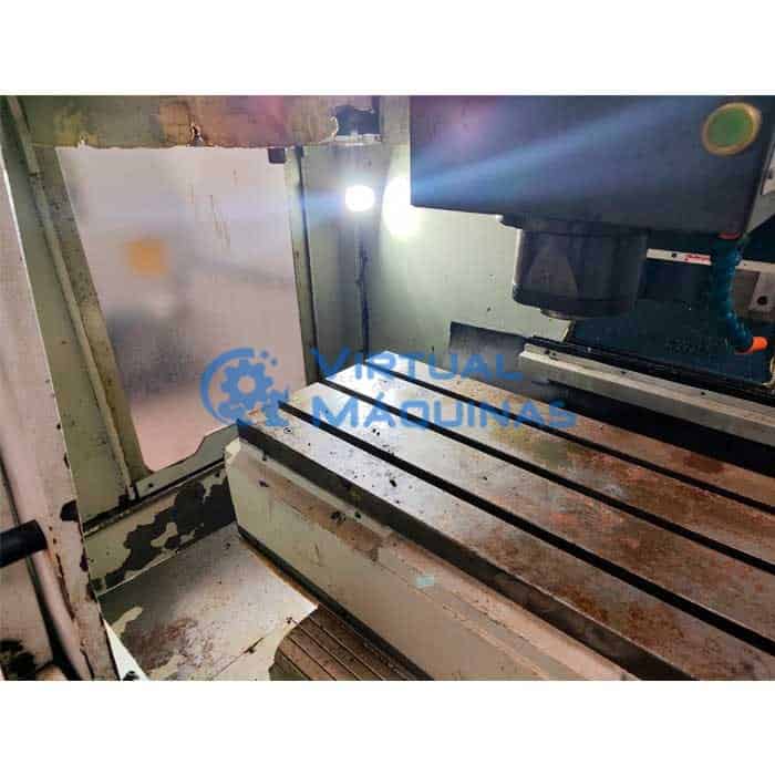 Centro De Usinagem Marca Romi Modelo Discovery 400 Ano 2004