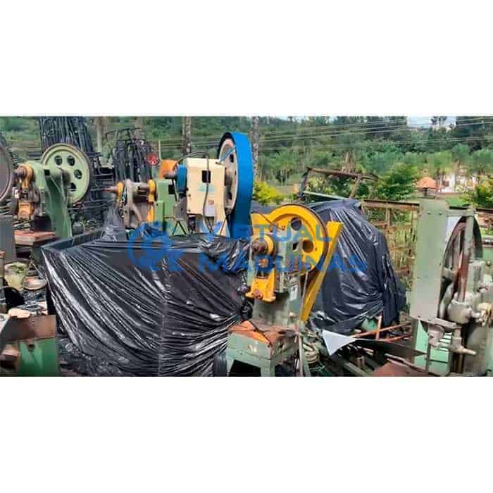 Lote De Diversas Máquinas Usadas Desligadas E Sem Funcionar